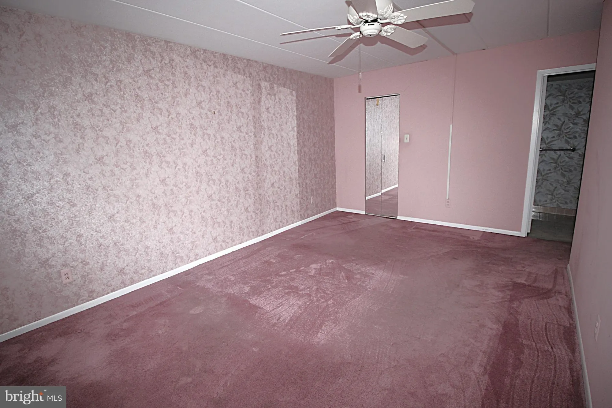 Property Slideshow image 20 of 38 | 62004 delaire landing rd 4, Philadelphia, PA, 19114