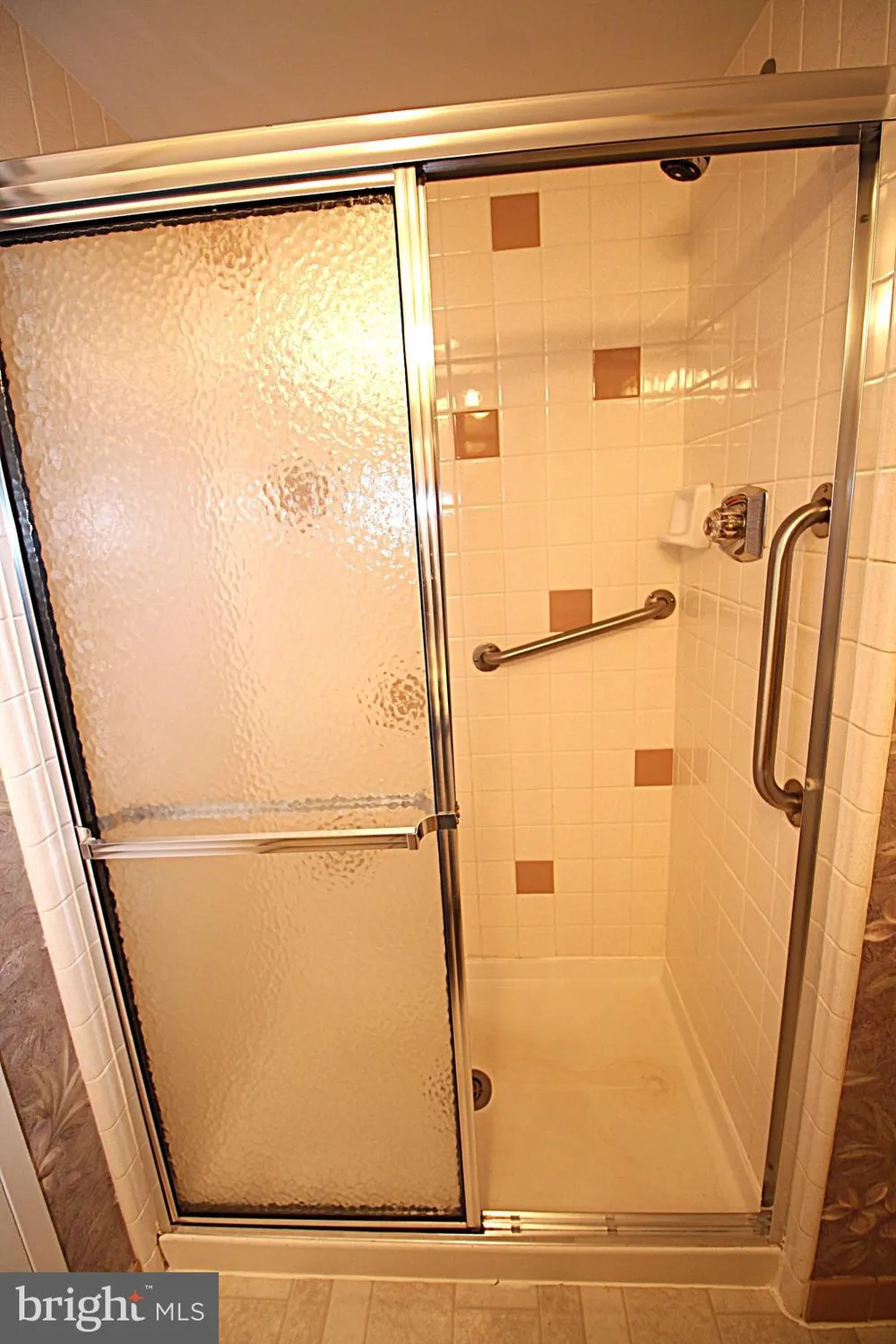 Property Slideshow image 23 of 38 | 62004 delaire landing rd 4, Philadelphia, PA, 19114