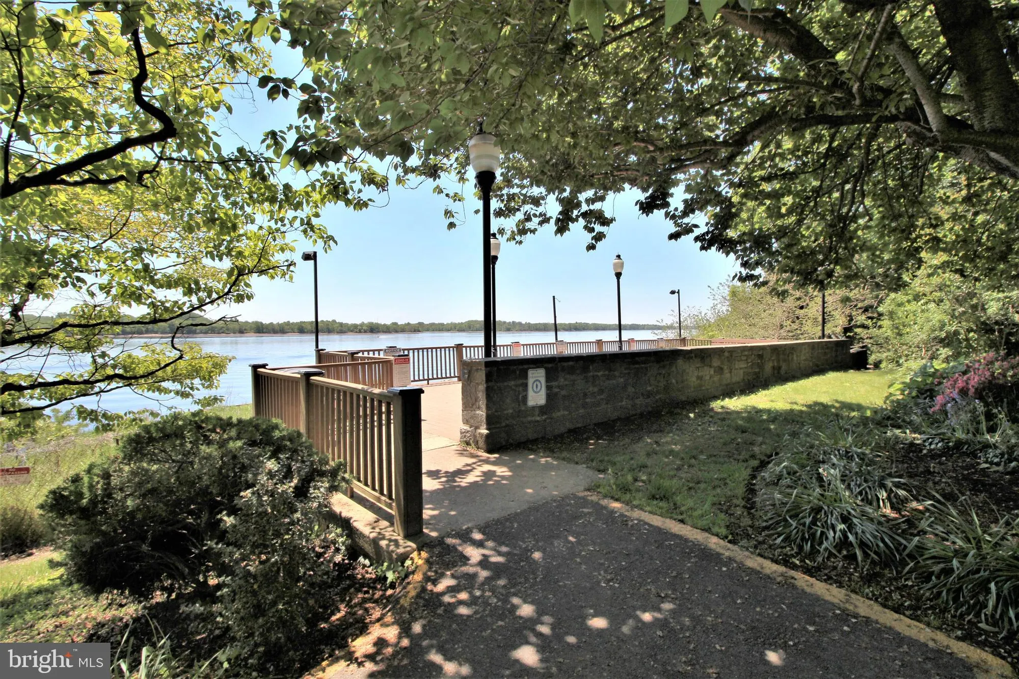 Property Slideshow image 33 of 38 | 62004 delaire landing rd 4, Philadelphia, PA, 19114