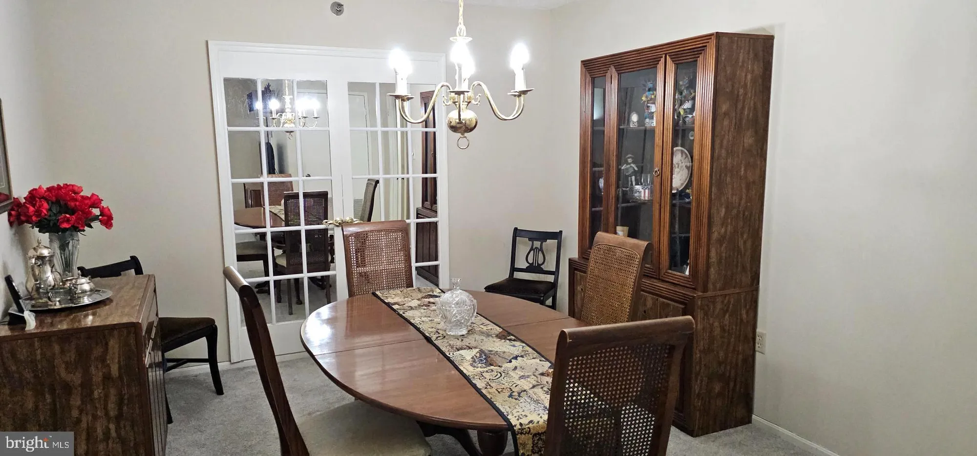 Property Slideshow image 4 of 21 | 15100 interlachen dr # 4-908, Silver Spring, MD, 20906