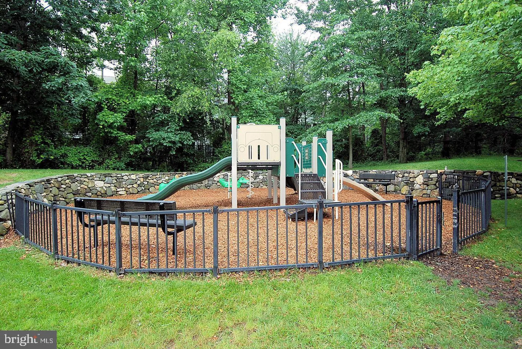 Property Slideshow image 48 of 54 | 8612 wintergreen ct 105, Odenton, MD, 21113
