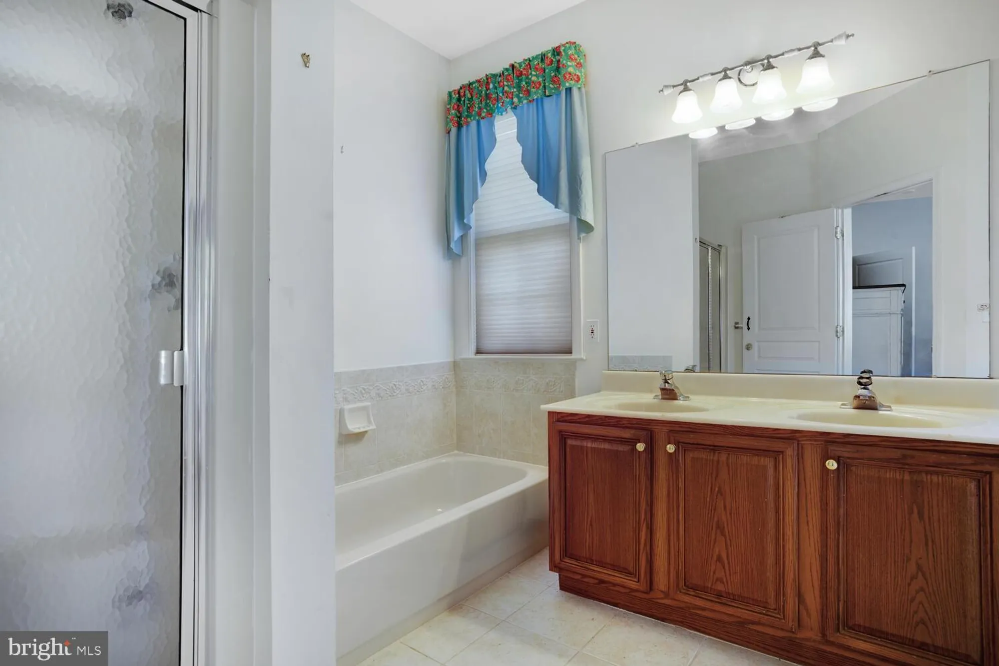 Property Slideshow image 25 of 30 | 24 pelican ln, Little Egg Harbor Twp, NJ, 08087