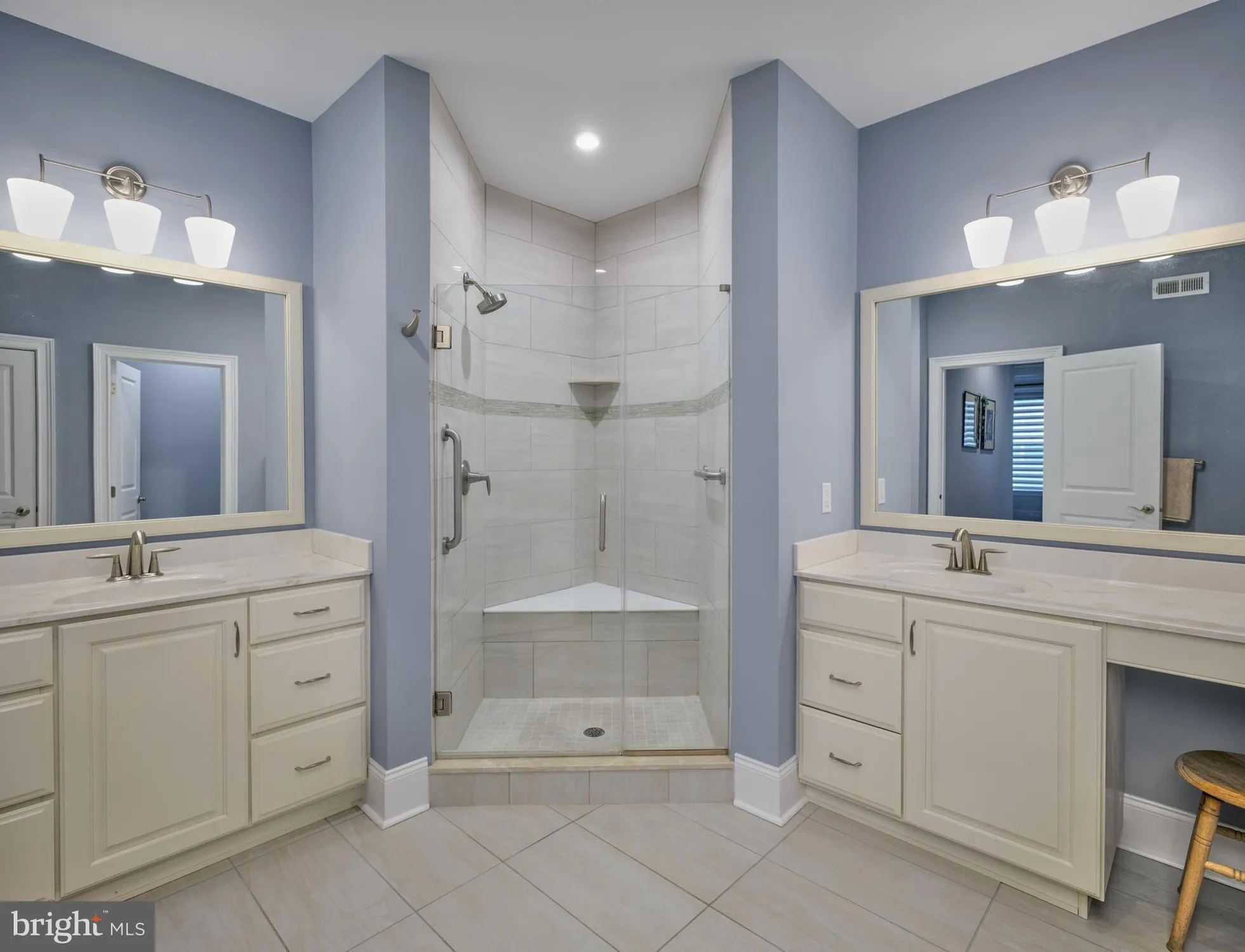 Property Slideshow image 17 of 36 | 3267 bushwood dr, Perkasie, PA, 18944