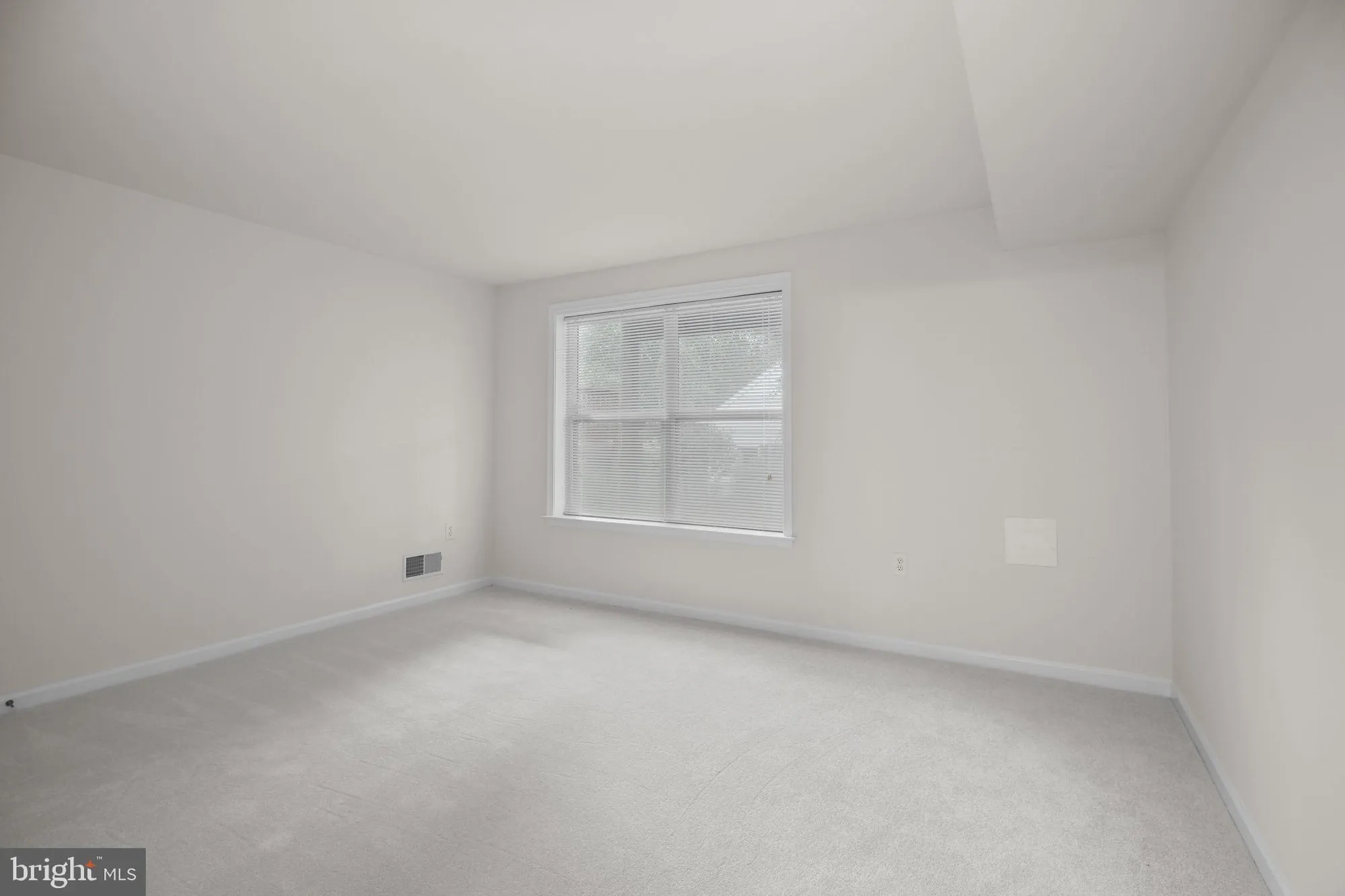 Property Slideshow image 36 of 81 | 5 bluefield ln, Fredericksburg, VA, 22406