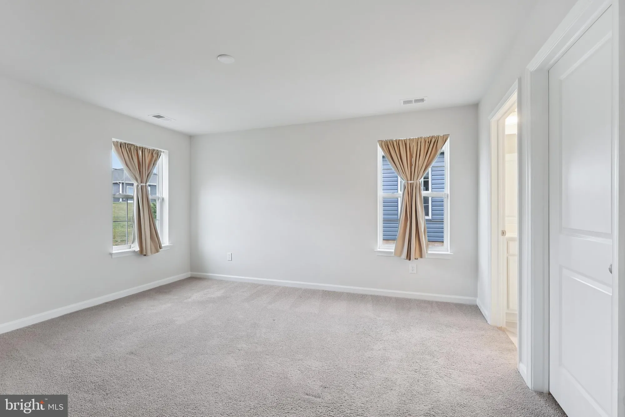 Property Slideshow image 17 of 48 | 158 lilly dr, Pottstown, PA, 19464