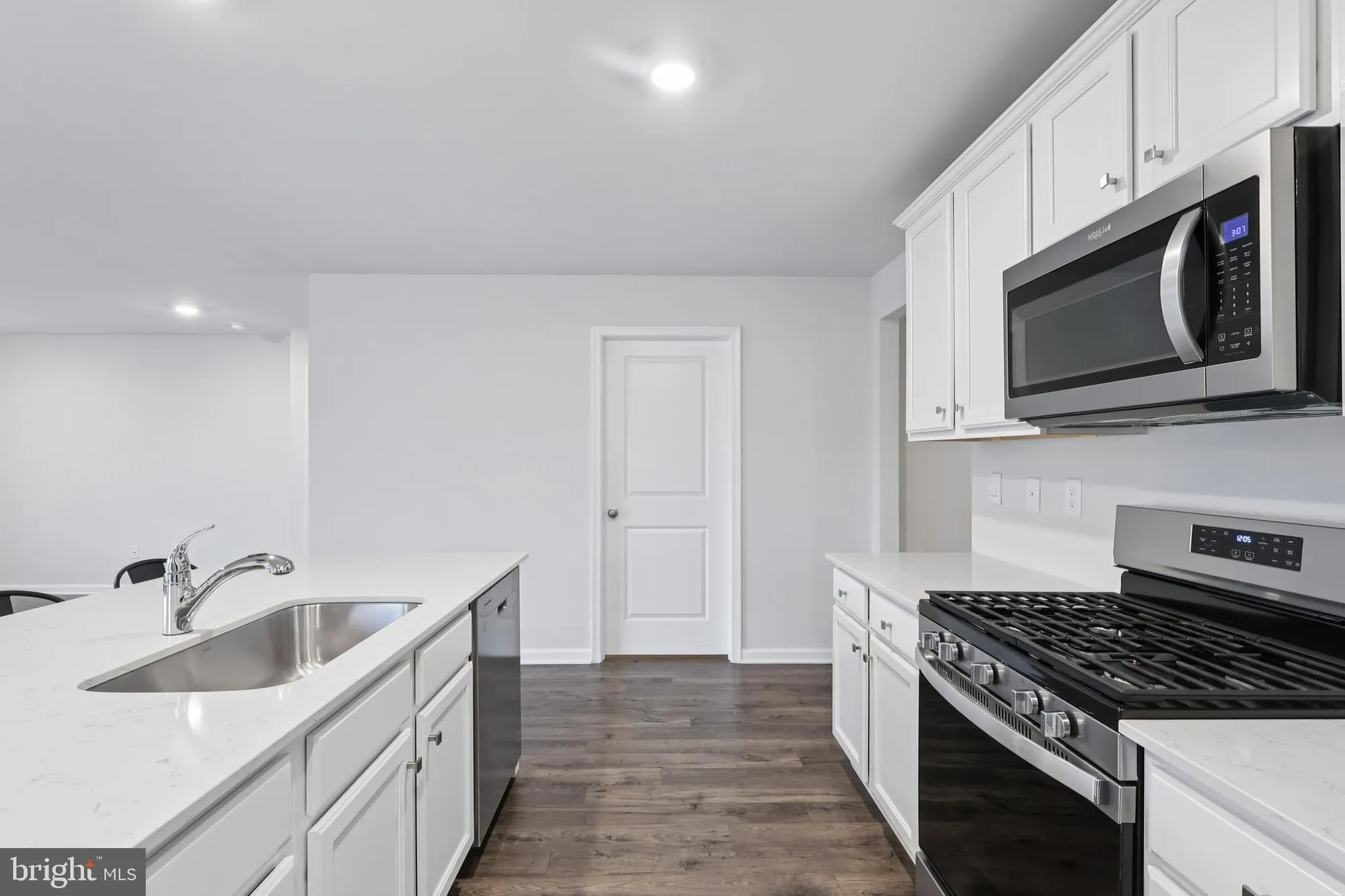 Property Slideshow image 7 of 48 | 158 lilly dr, Pottstown, PA, 19464