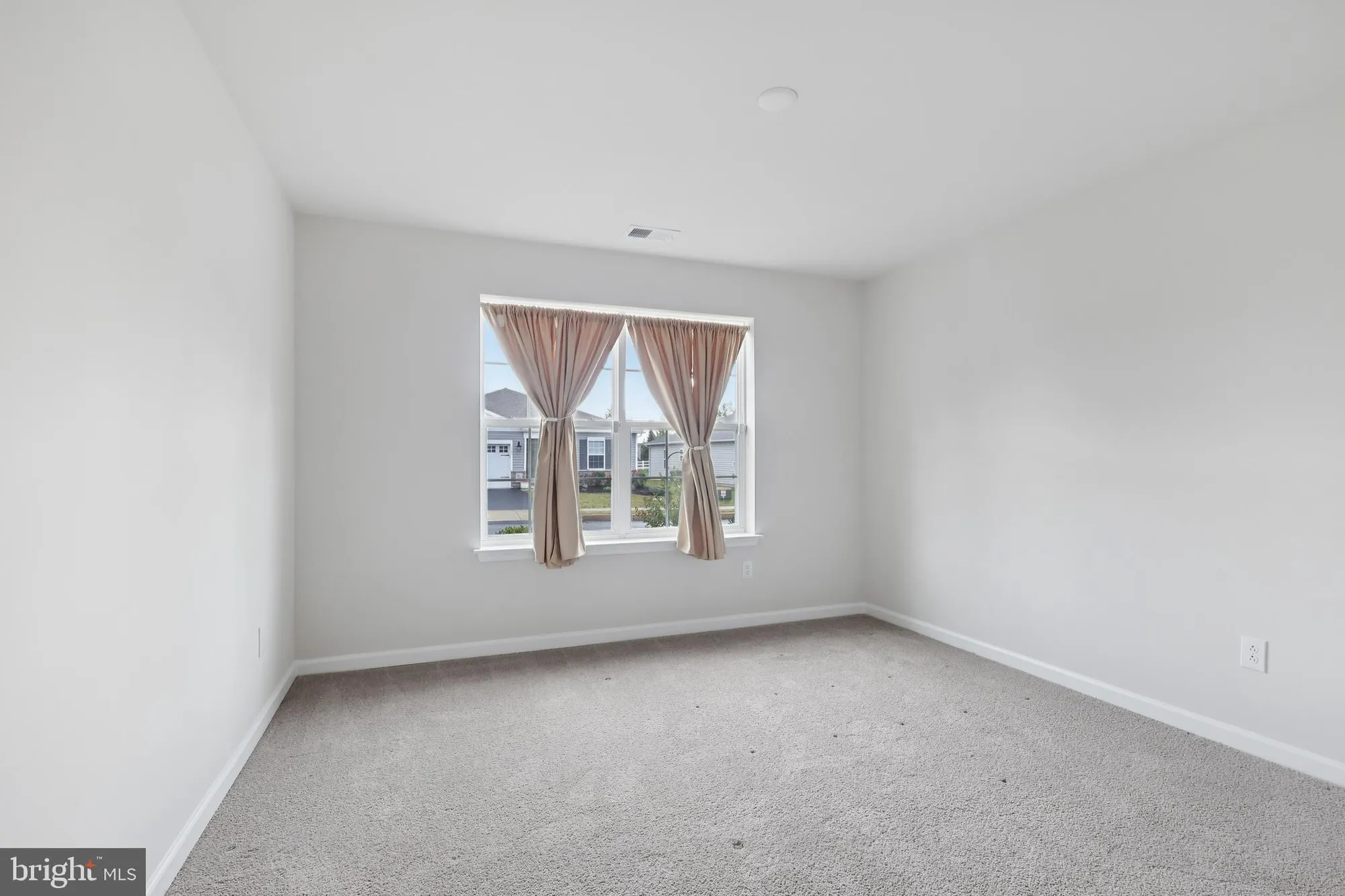 Property Slideshow image 23 of 48 | 158 lilly dr, Pottstown, PA, 19464