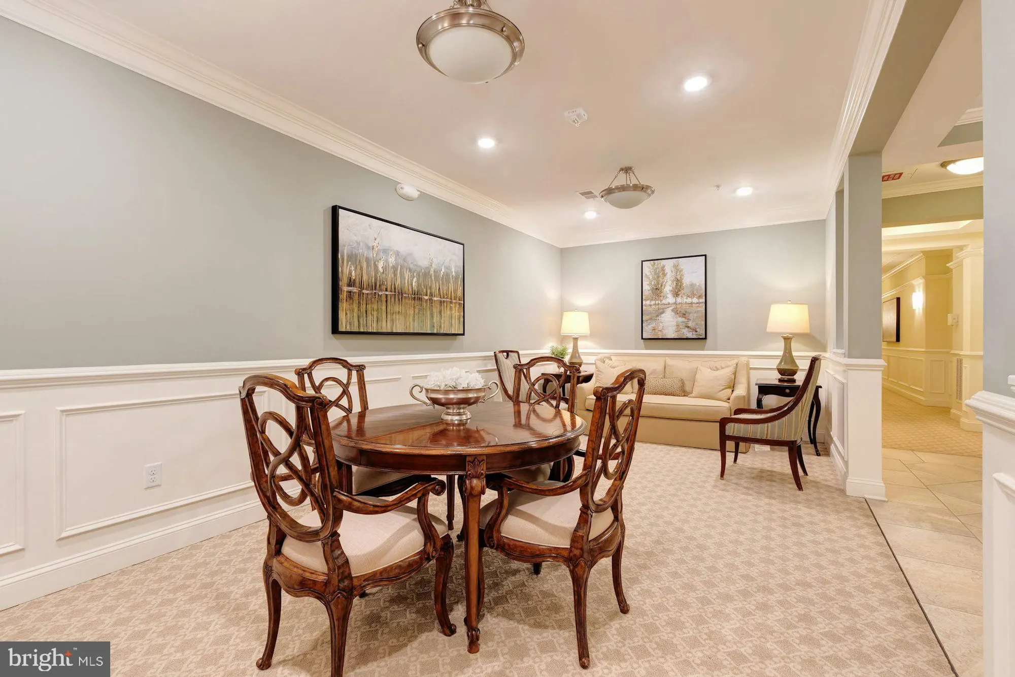 Property Slideshow image 6 of 42 | 15211 royal crest dr unit 405, Haymarket, VA, 20169