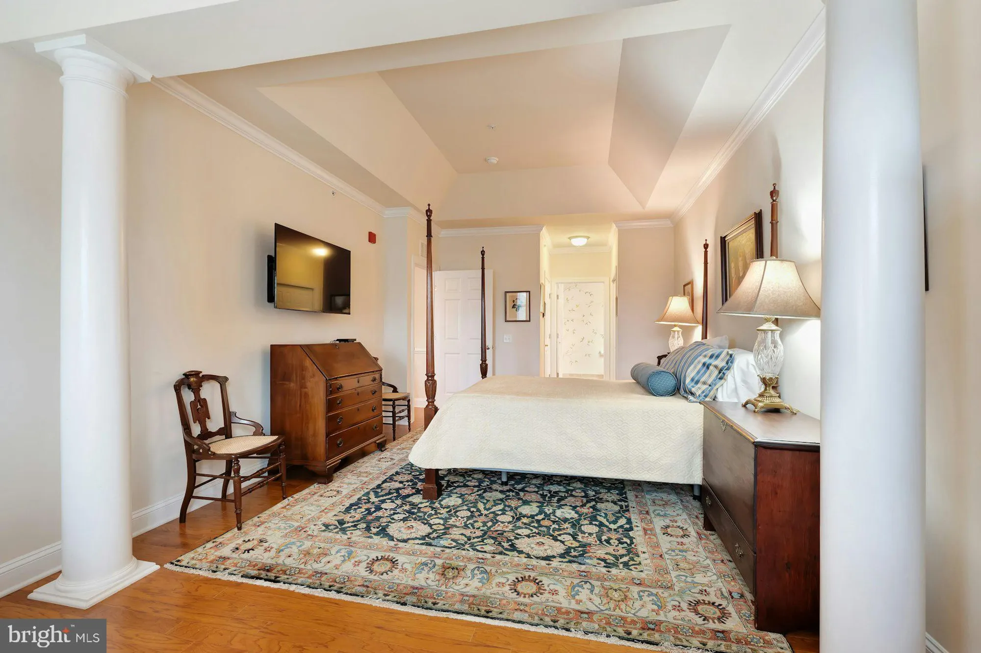 Property Slideshow image 26 of 42 | 15211 royal crest dr unit 405, Haymarket, VA, 20169