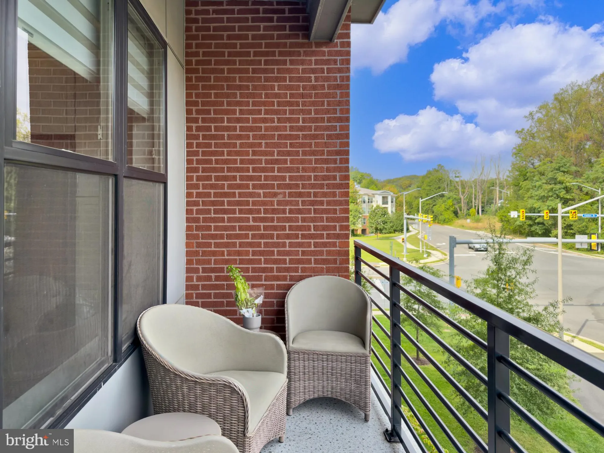 Property Slideshow image 34 of 51 | 2960 vaden dr # 2-307, Fairfax, VA, 22031