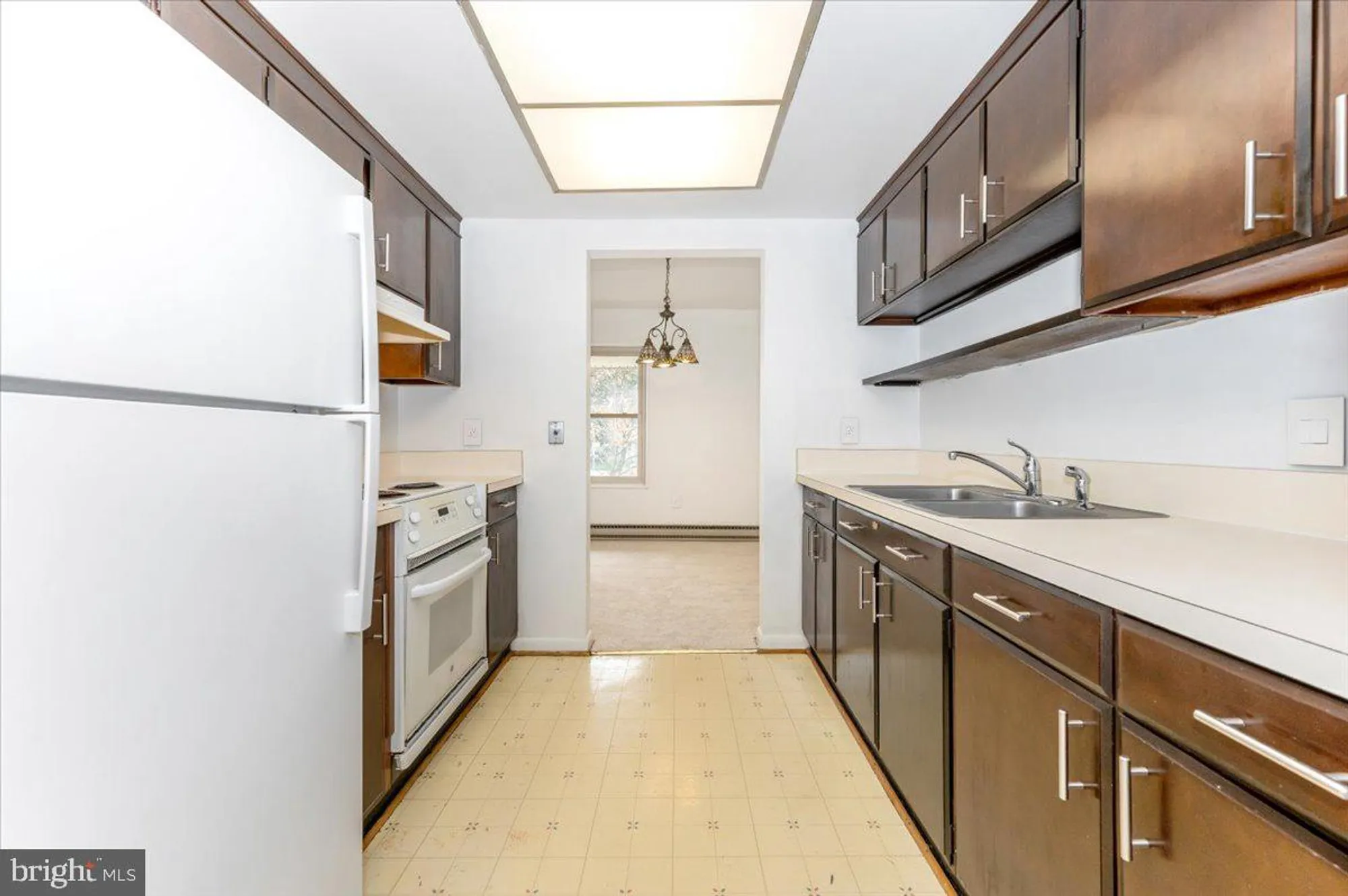 Property Slideshow image 15 of 51 | 3311 s leisure world blvd 99-3d, Silver Spring, MD, 20906