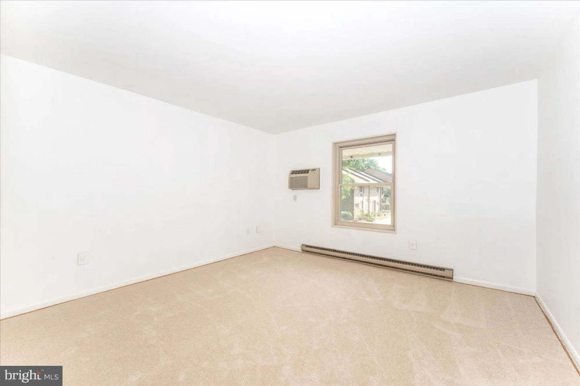 Property Slideshow image 10 of 51 | 3311 s leisure world blvd 99-3d, Silver Spring, MD, 20906