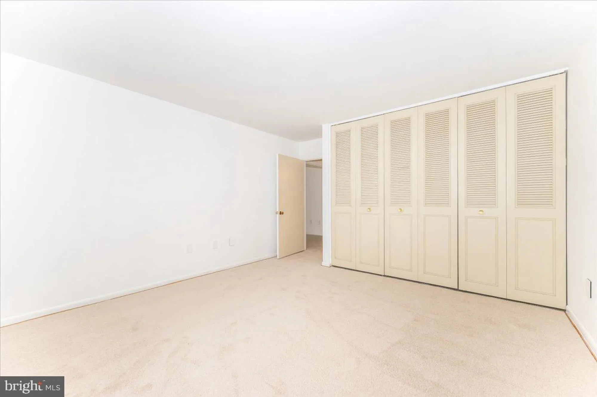 Property Slideshow image 27 of 51 | 3311 s leisure world blvd 99-3d, Silver Spring, MD, 20906