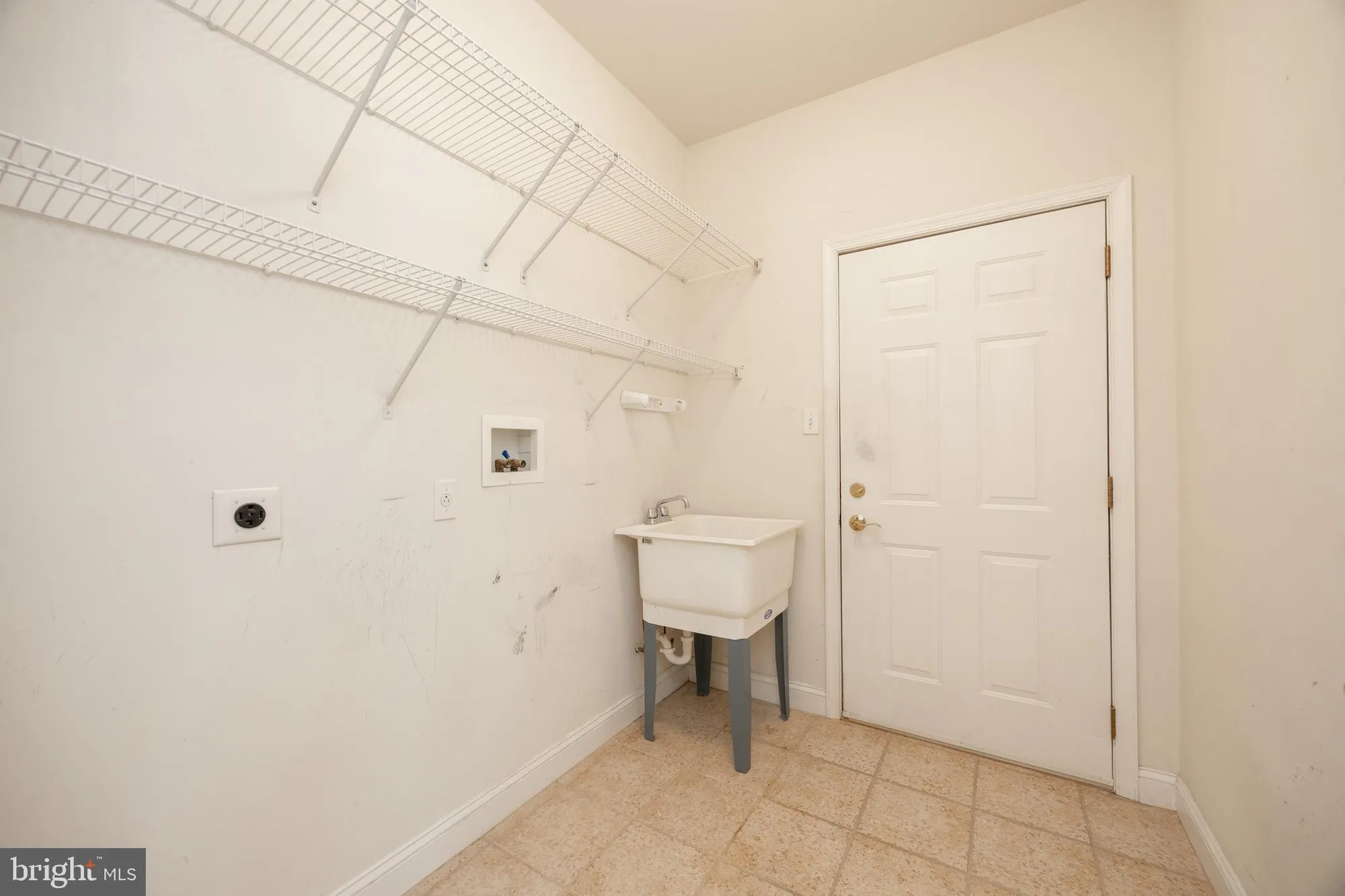 Property Slideshow image 29 of 44 | 4397 meadowridge ln, Collegeville, PA, 19426