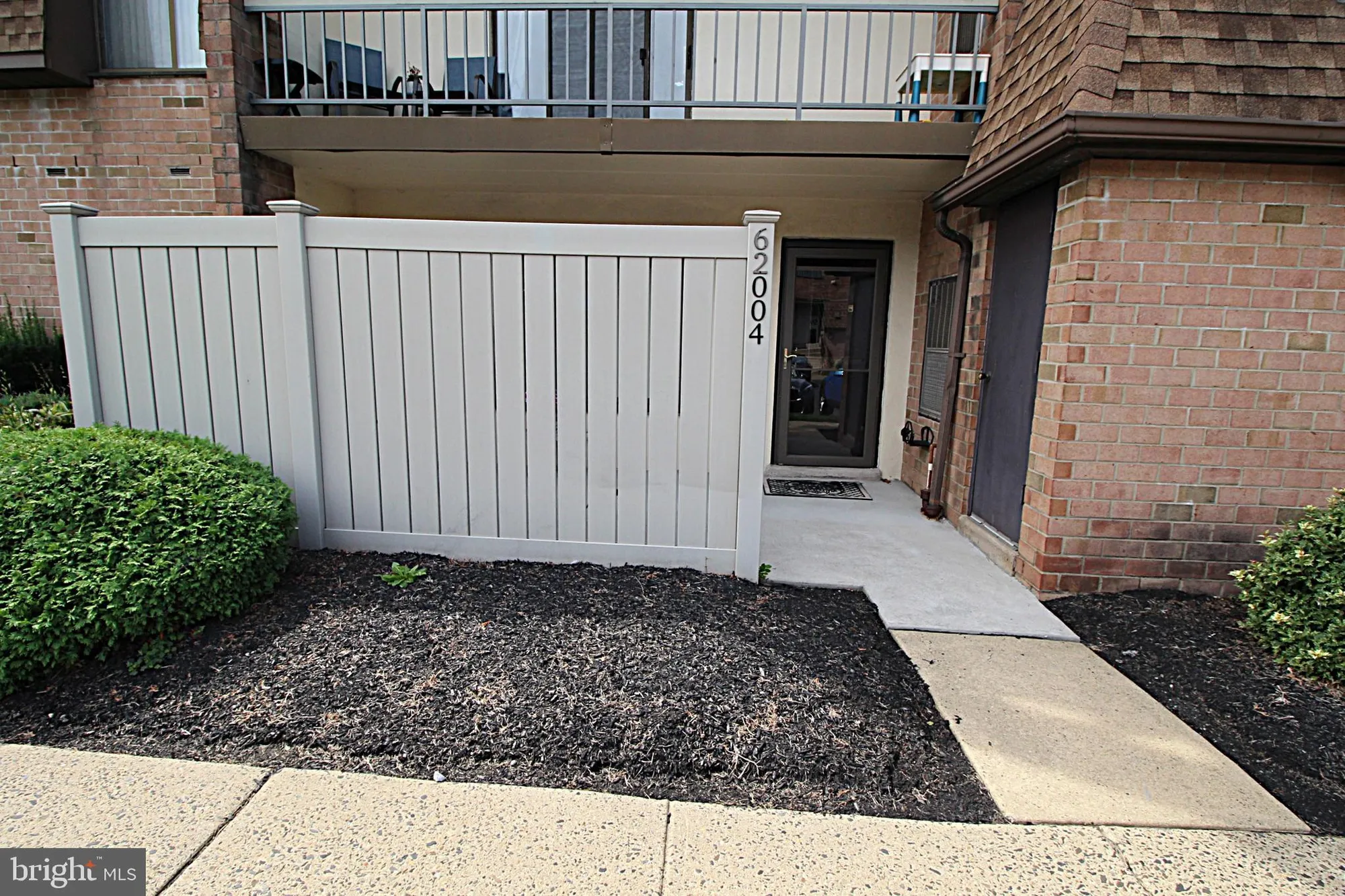 Property Slideshow image 4 of 38 | 62004 delaire landing rd 4, Philadelphia, PA, 19114