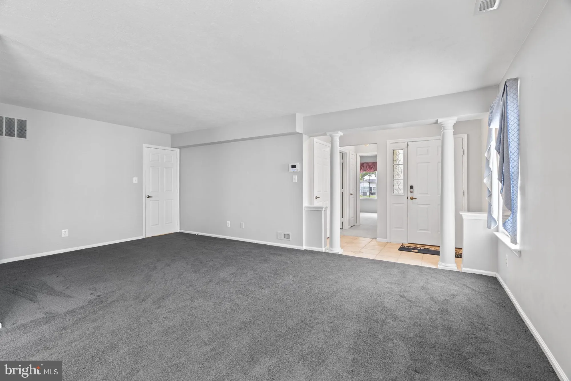 Property Slideshow image 6 of 25 | 10 yarrow pl, Mount Laurel, NJ, 08054