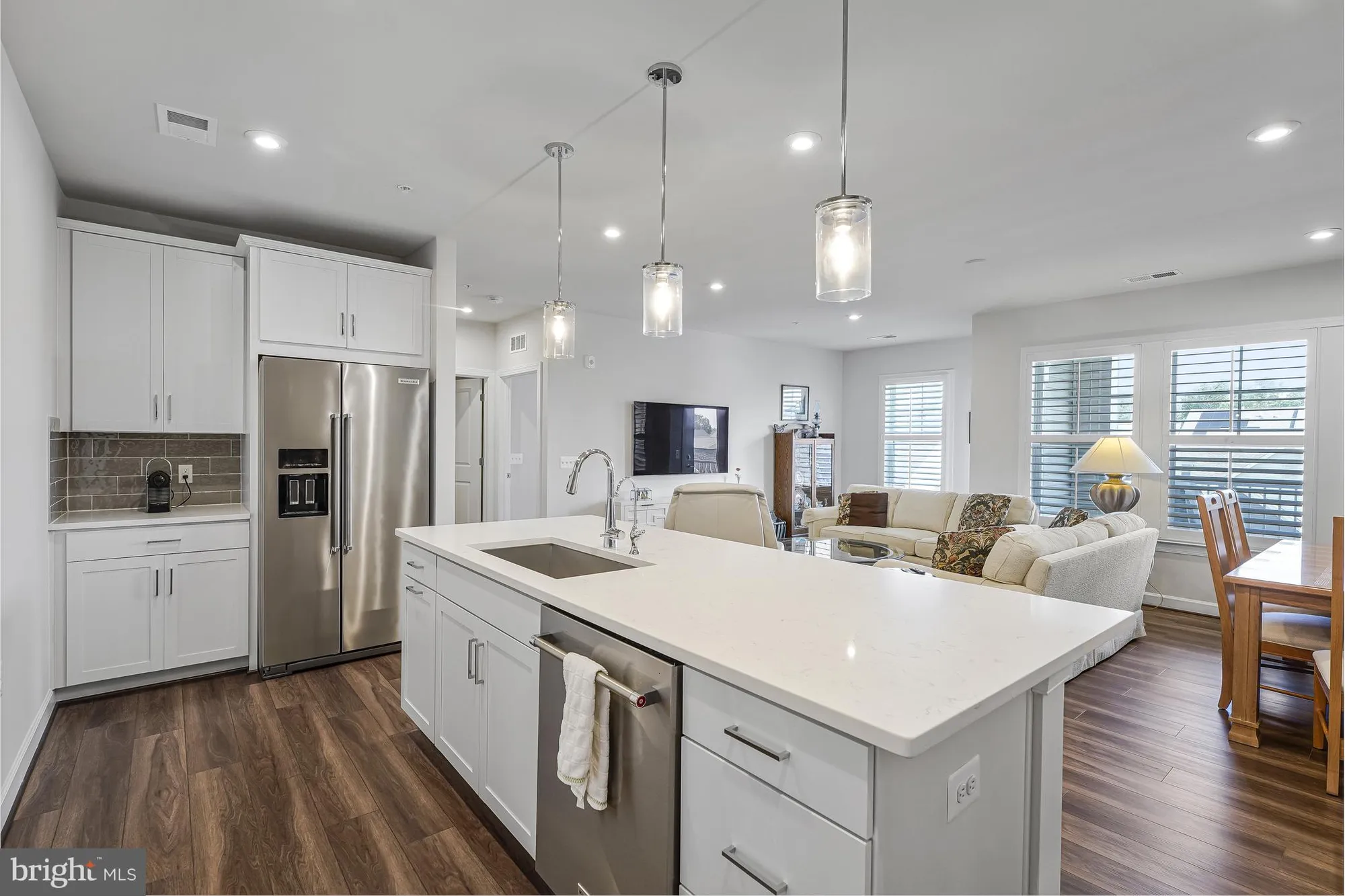 Property Slideshow image 11 of 27 | 21914 hawksbill high cir unit 304, Sterling, VA, 20164