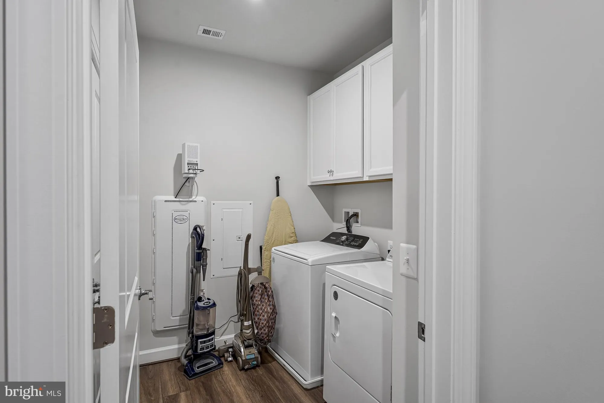 Property Slideshow image 13 of 27 | 21914 hawksbill high cir unit 304, Sterling, VA, 20164