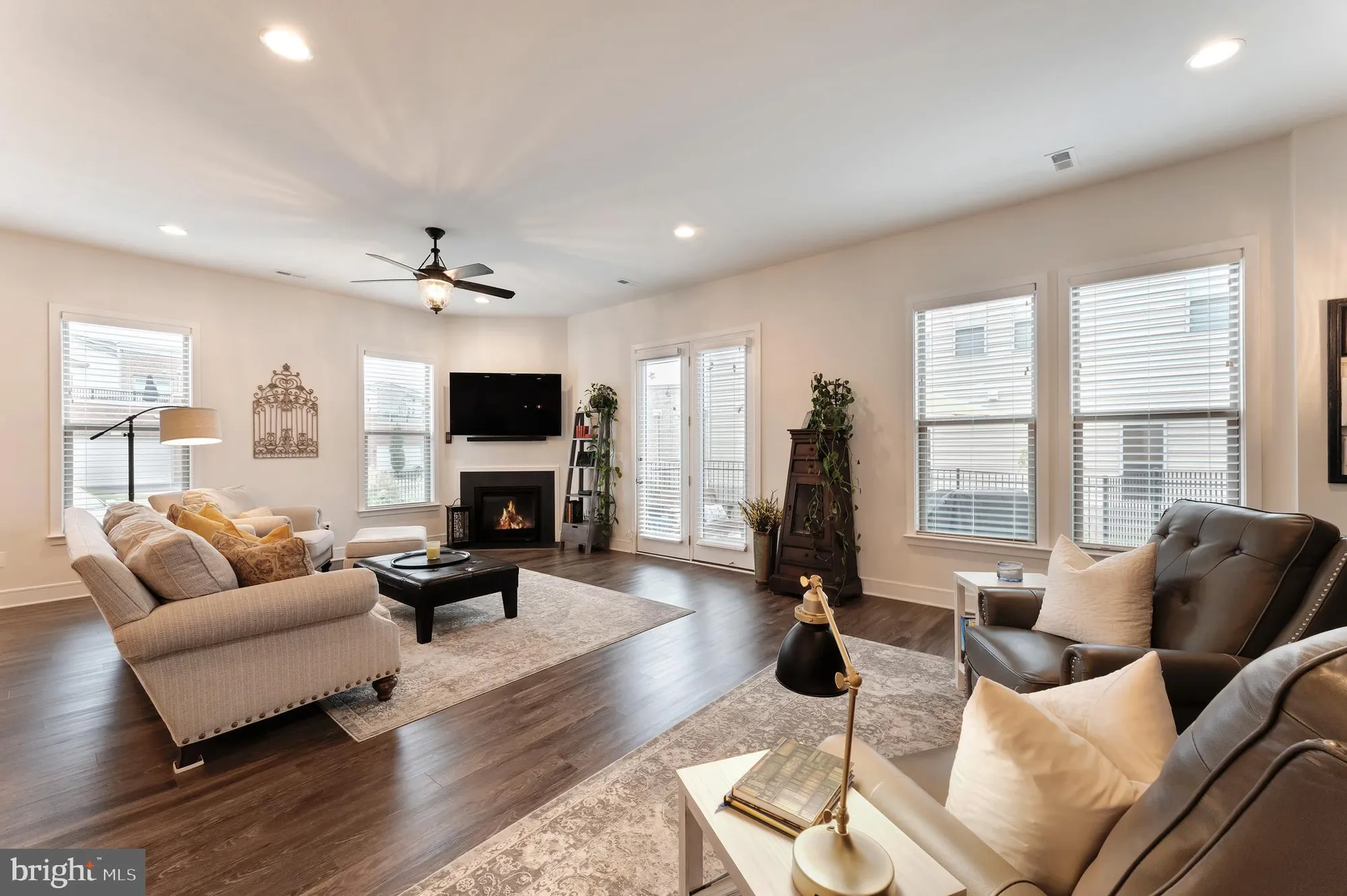 Property Slideshow image 9 of 51 | 42788 macbeth ter, Ashburn, VA, 20148