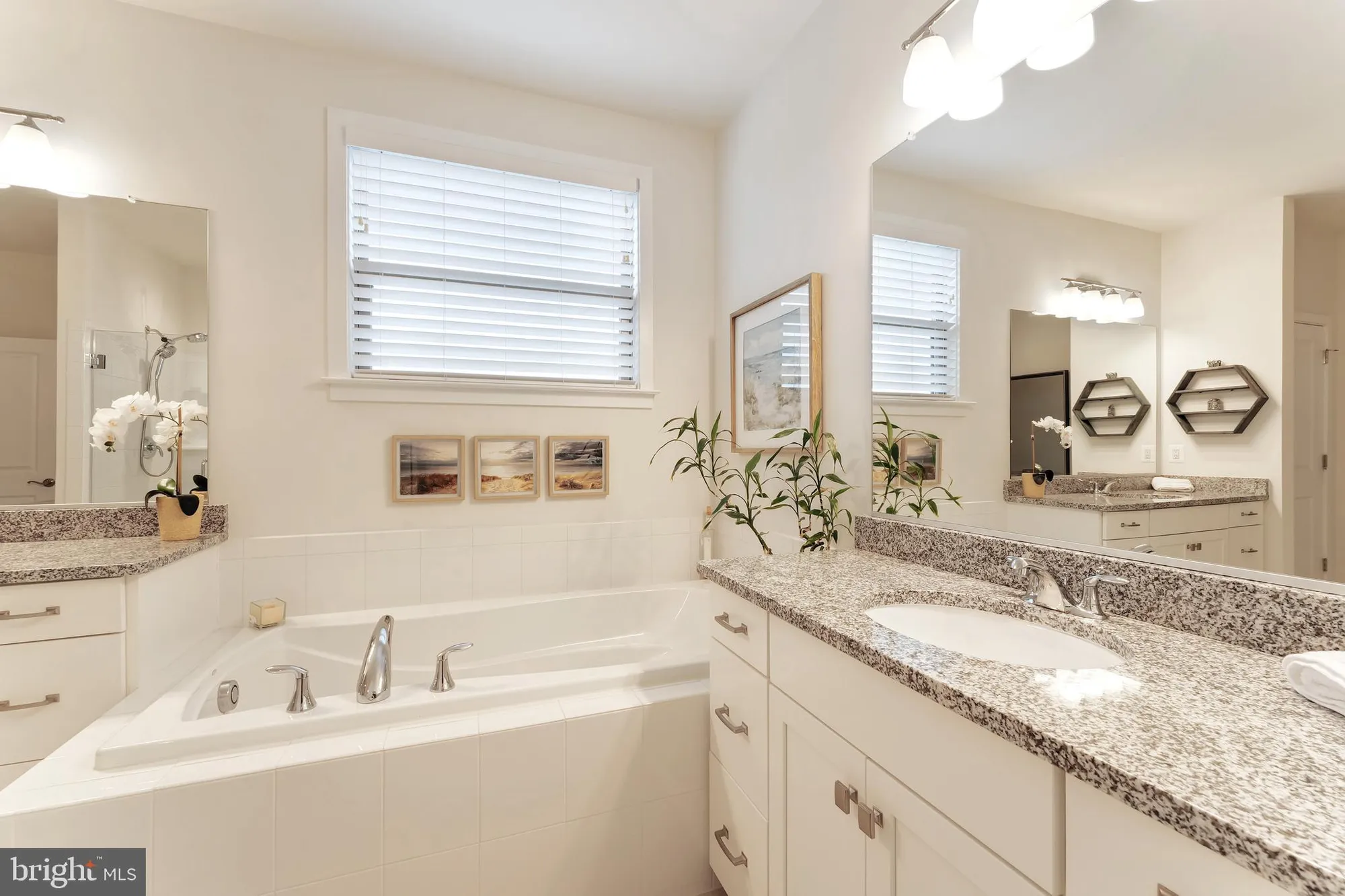 Property Slideshow image 31 of 51 | 42788 macbeth ter, Ashburn, VA, 20148