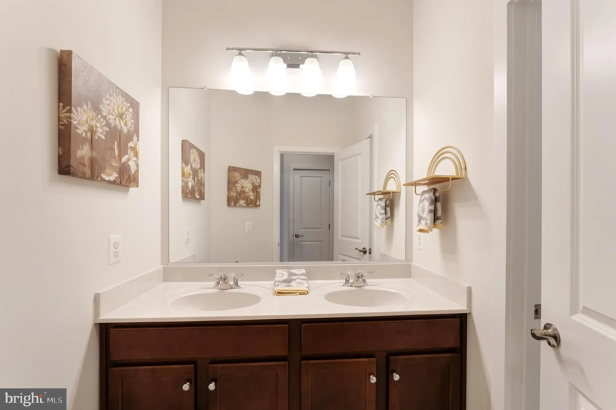 Property Slideshow image 35 of 51 | 42788 macbeth ter, Ashburn, VA, 20148