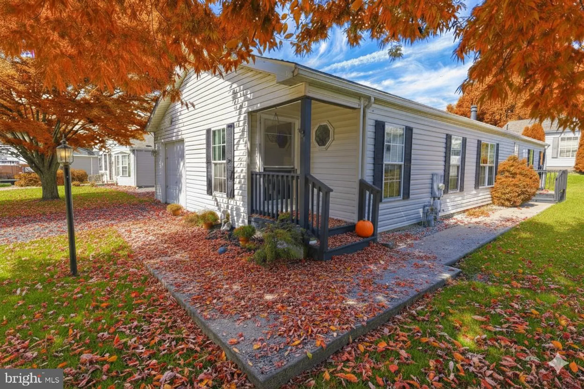 Property Slideshow image 1 of 30 | 609 village way, Royersford, PA, 19468