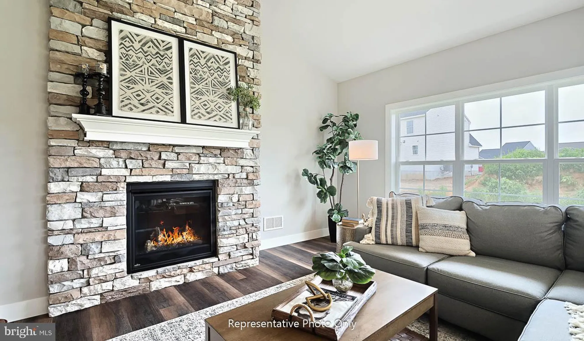 Property Slideshow image 8 of 33 | 144 sunrise ln, Ephrata, PA, 17522