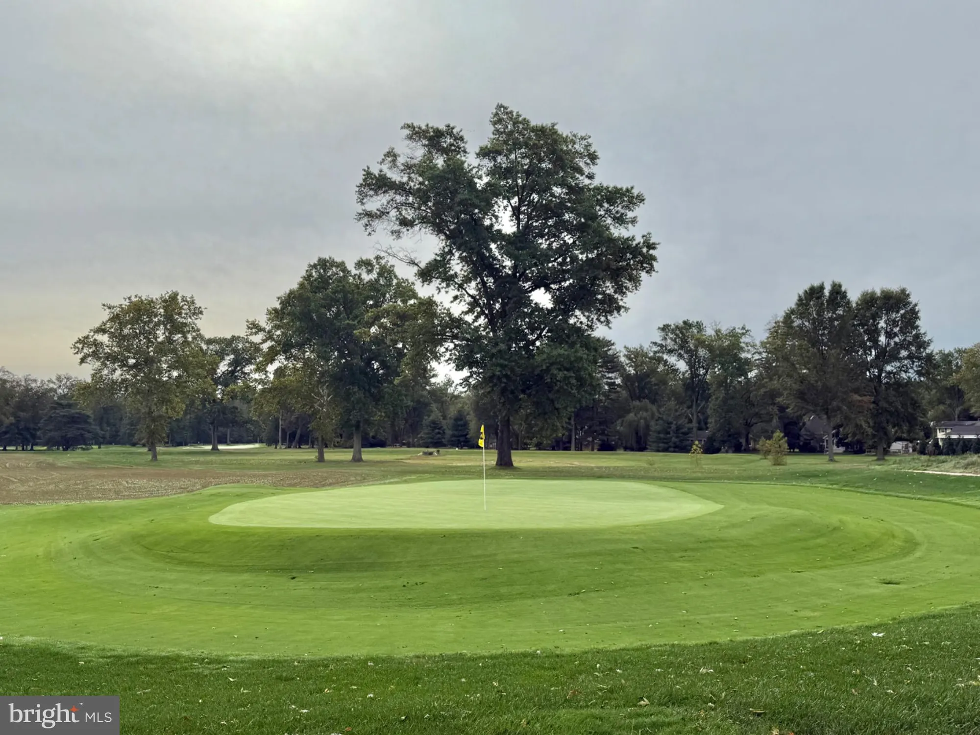 Property Slideshow image 25 of 35 | 4 dogleg ln, Lawrenceville, NJ, 08648