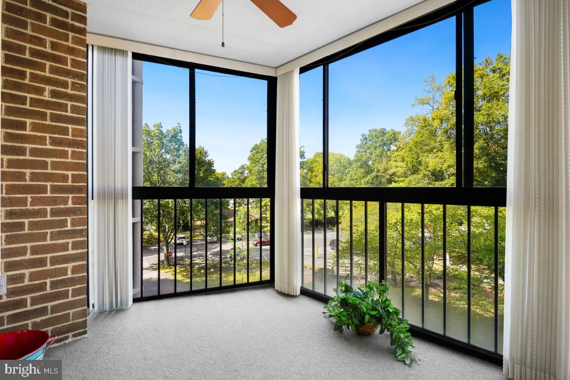 Property Slideshow image 33 of 35 | 15107 interlachen dr 2-321, Silver Spring, MD, 20906