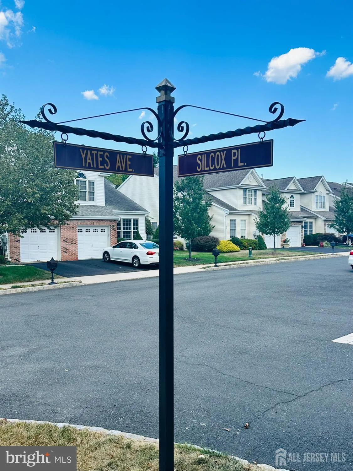 Property Slideshow image 18 of 19 | 1 silcox pl, Somerset, NJ, 08873