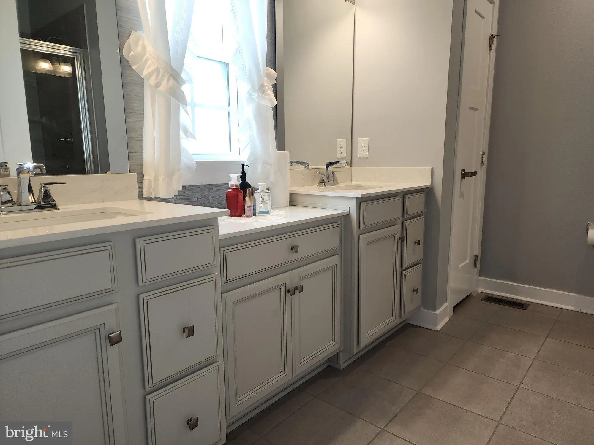 Property Slideshow image 38 of 64 | 7 pegasus ln, Smyrna, DE, 19977