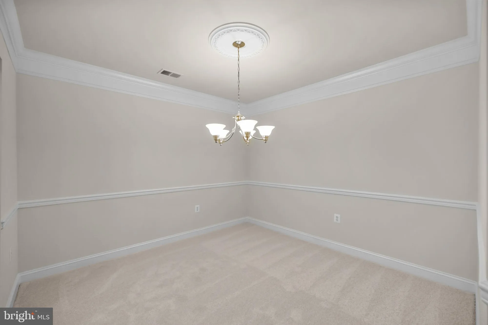 Property Slideshow image 11 of 43 | 2905 saintsbury plz 315, Fairfax, VA, 22031