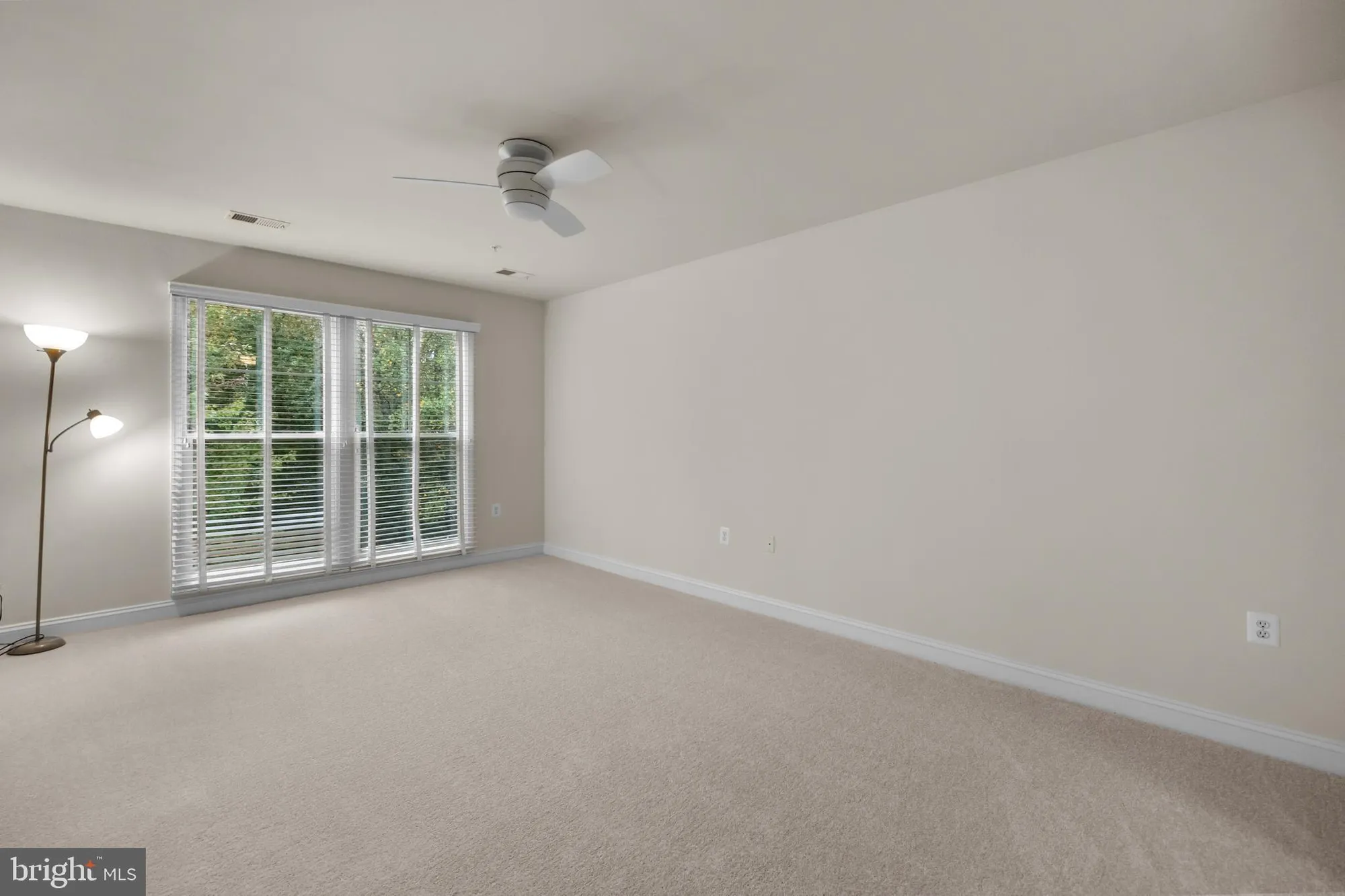 Property Slideshow image 23 of 43 | 2905 saintsbury plz 315, Fairfax, VA, 22031