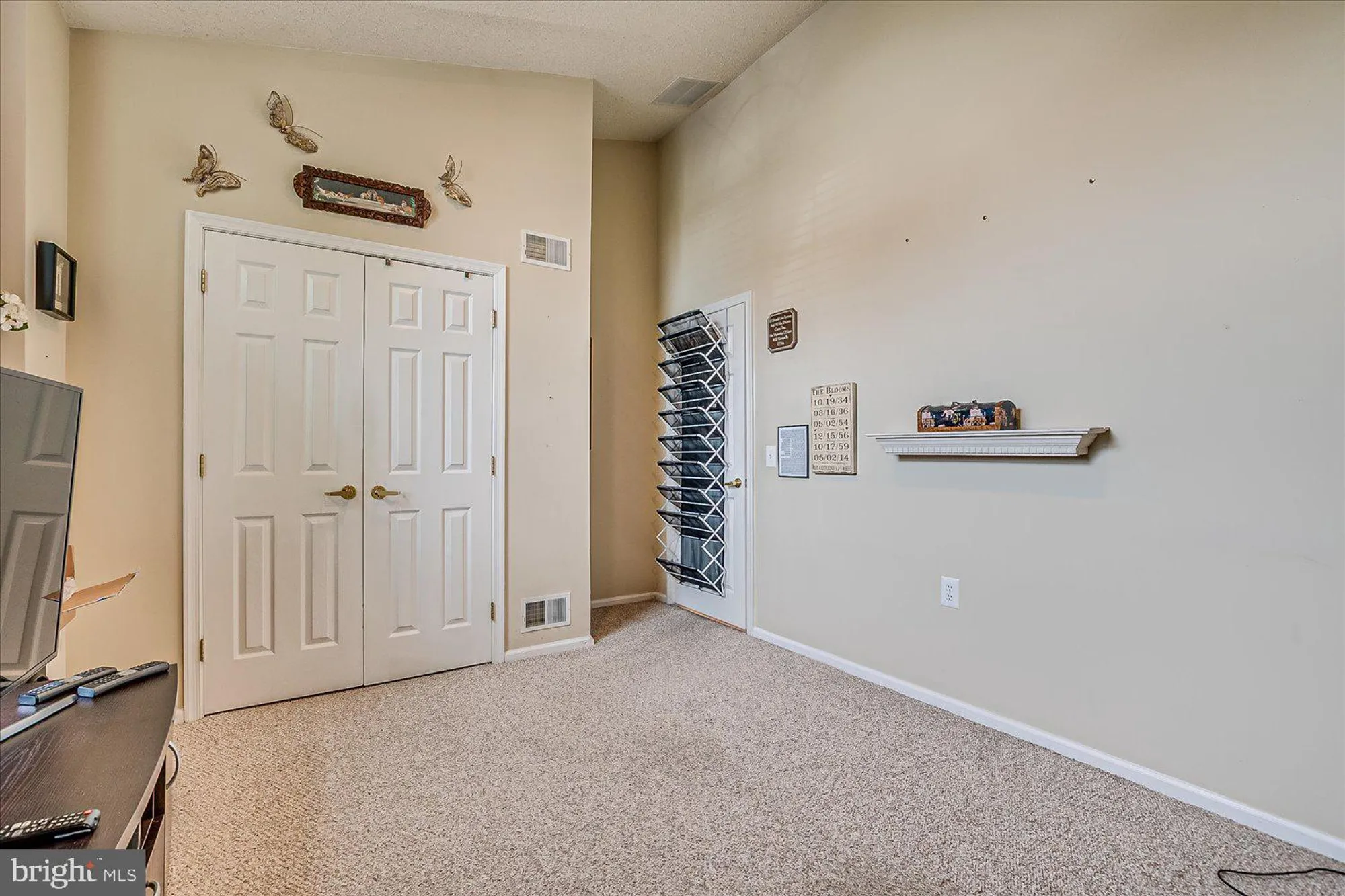 Property Slideshow image 29 of 50 | 136 birmingham ln, Monroe Township, NJ, 08831