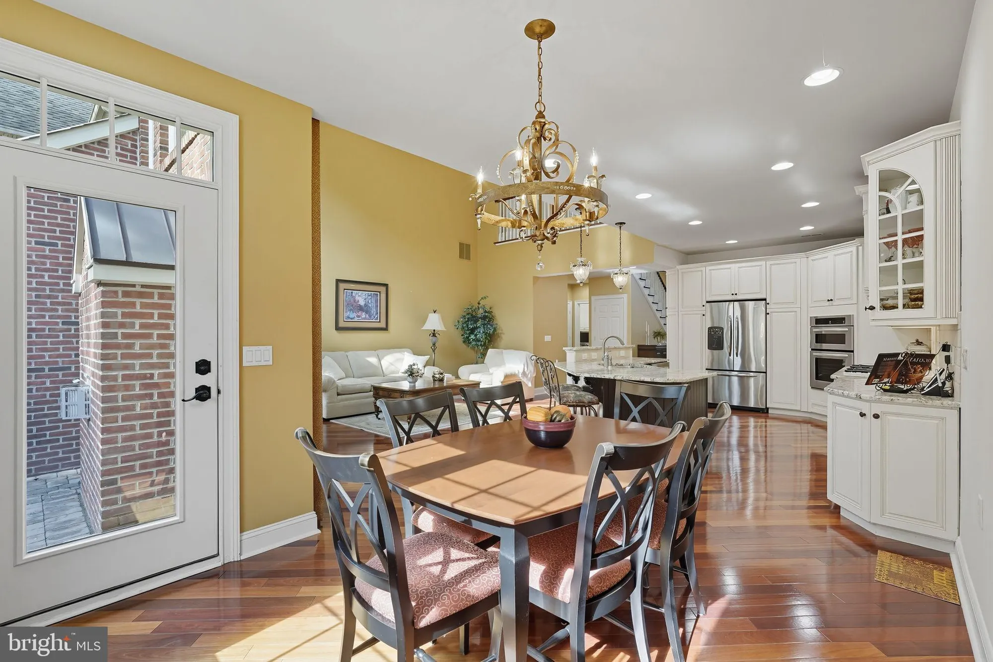 Property Slideshow image 15 of 36 | 95 rittenhouse cir, Newtown, PA, 18940