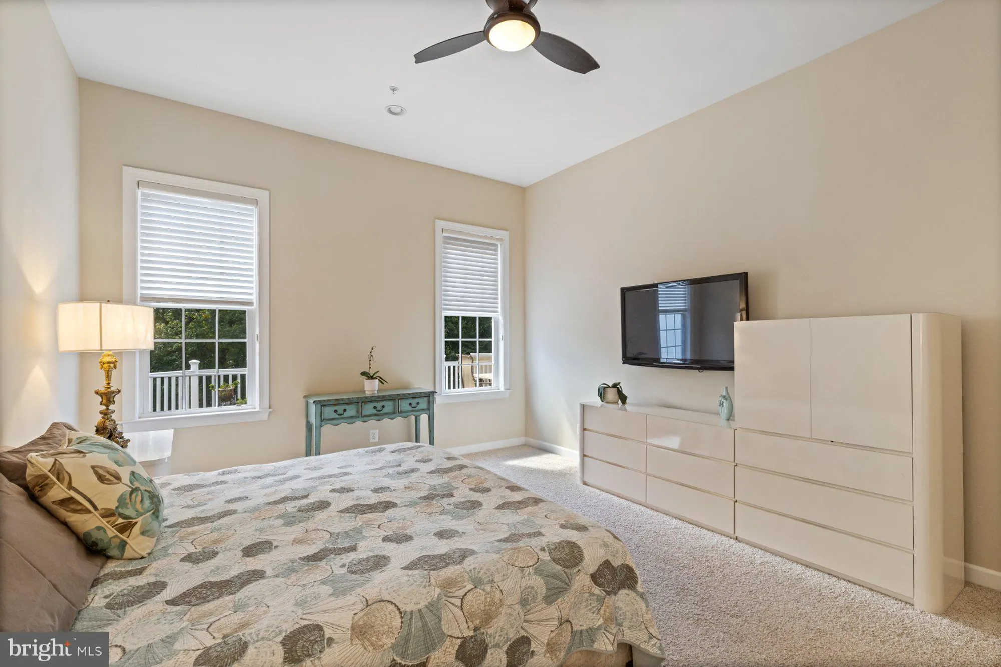 Property Slideshow image 17 of 28 | 8325 meadowsweet rd # 8325, Baltimore, MD, 21208