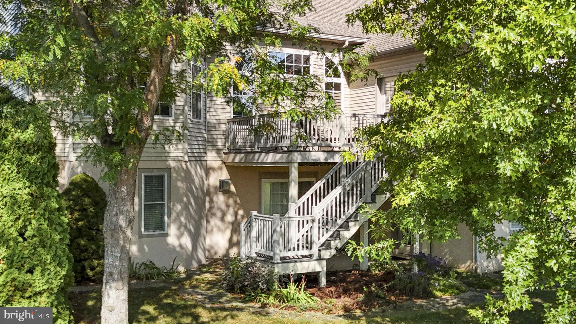 Property Slideshow image 9 of 46 | 44 winterberry ln, Womelsdorf, PA, 19567