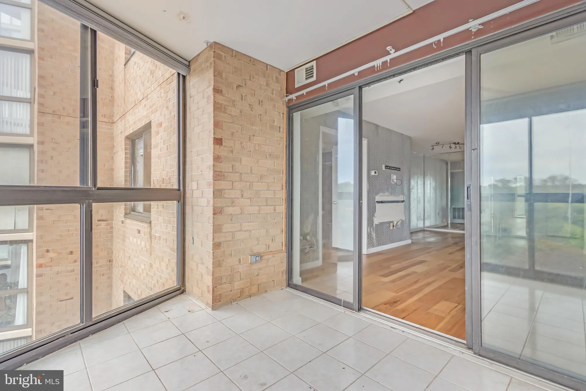 Property Slideshow image 4 of 22 | 3310 n leisure world blvd 520, Silver Spring, MD, 20906