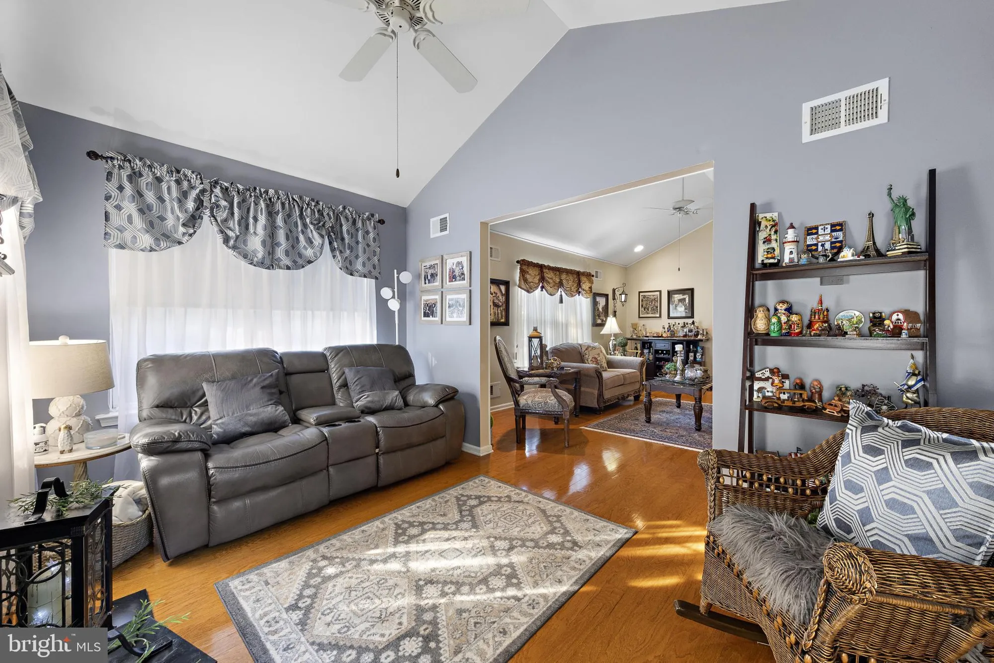Property Slideshow image 10 of 39 | 14 skylark ln, Lakewood, NJ, 08701