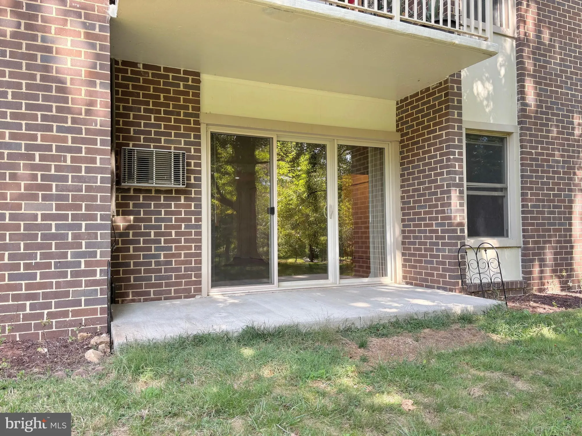 Property Slideshow image 6 of 10 | 3322 chiswick ct 61-1g, Silver Spring, MD, 20906