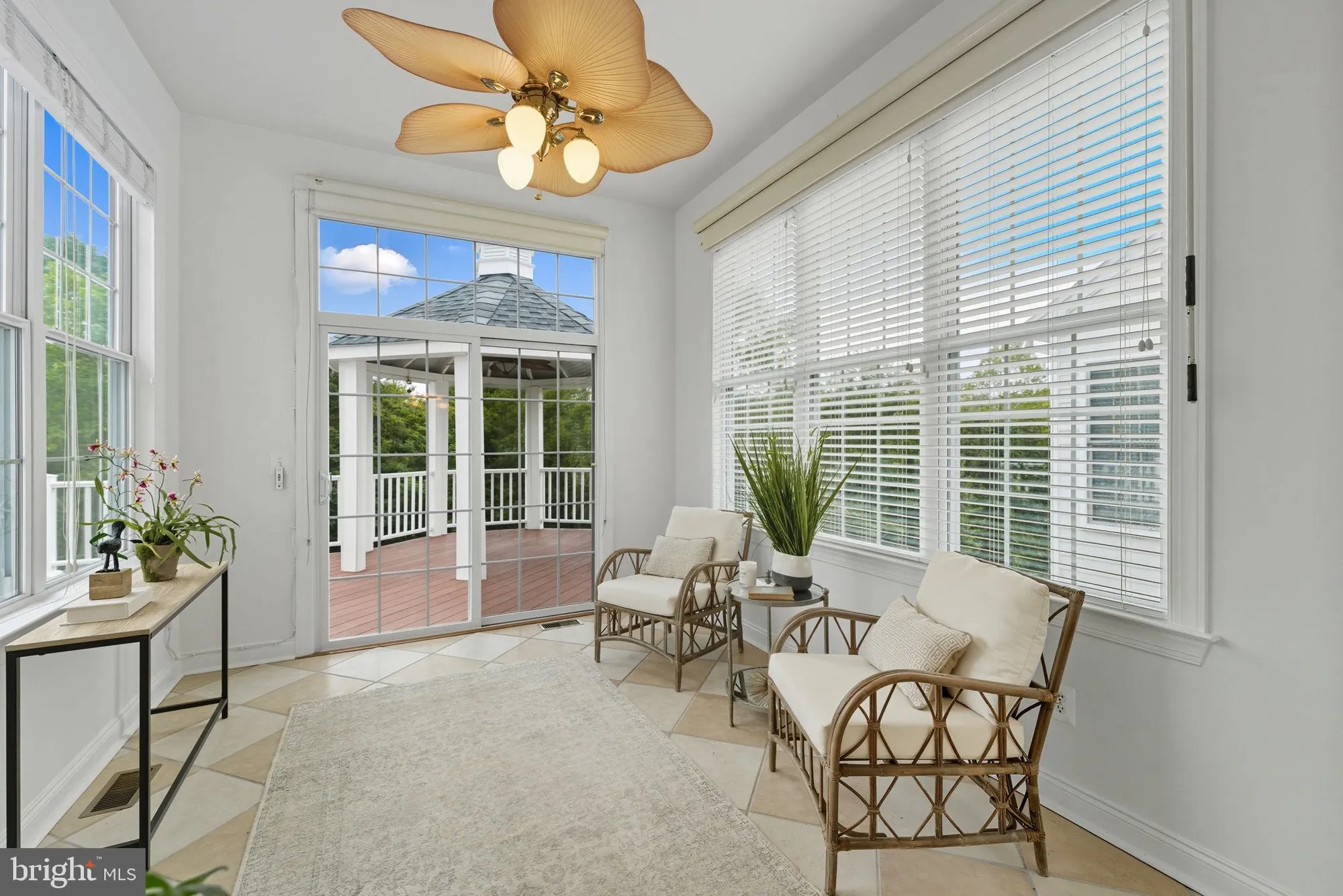 Property Slideshow image 20 of 57 | 15691 alderbrook dr, Haymarket, VA, 20169