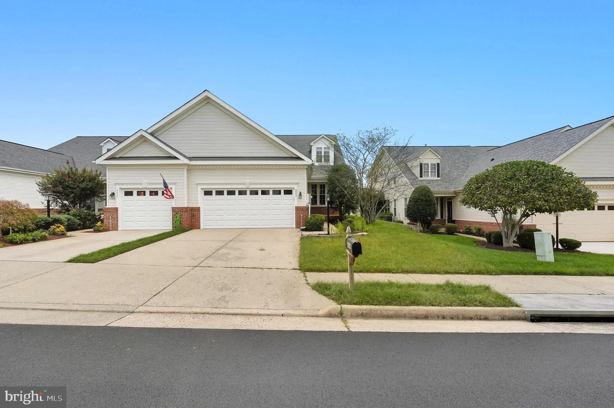 Property Slideshow image 2 of 30 | 6066 halverton pl, Gainesville, VA, 20155