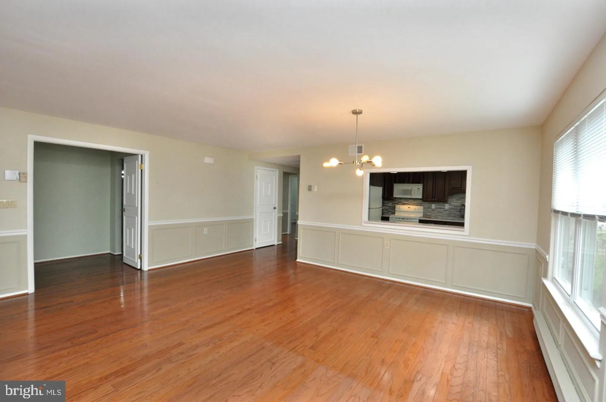 Property Slideshow image 8 of 26 | 41 new castle dr, Southampton, NJ, 08088