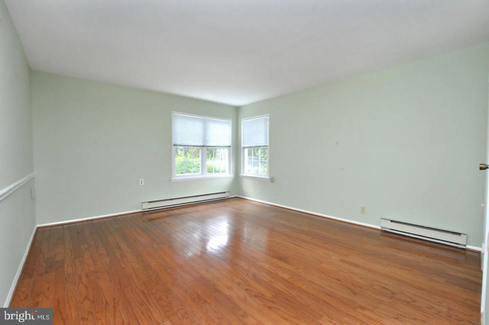 Property Slideshow image 19 of 26 | 41 new castle dr, Southampton, NJ, 08088