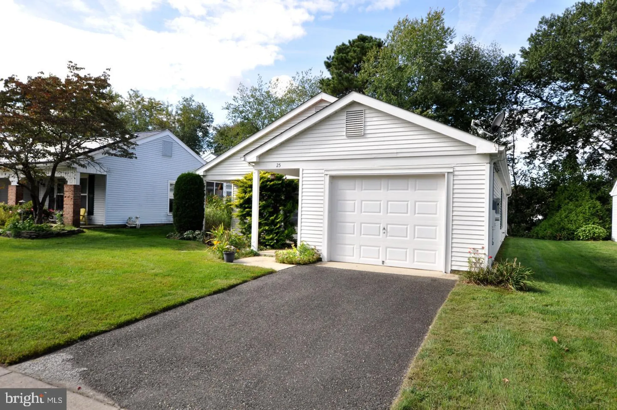 Property Slideshow image 25 of 27 | 25 dunstable rd, Southampton, NJ, 08088