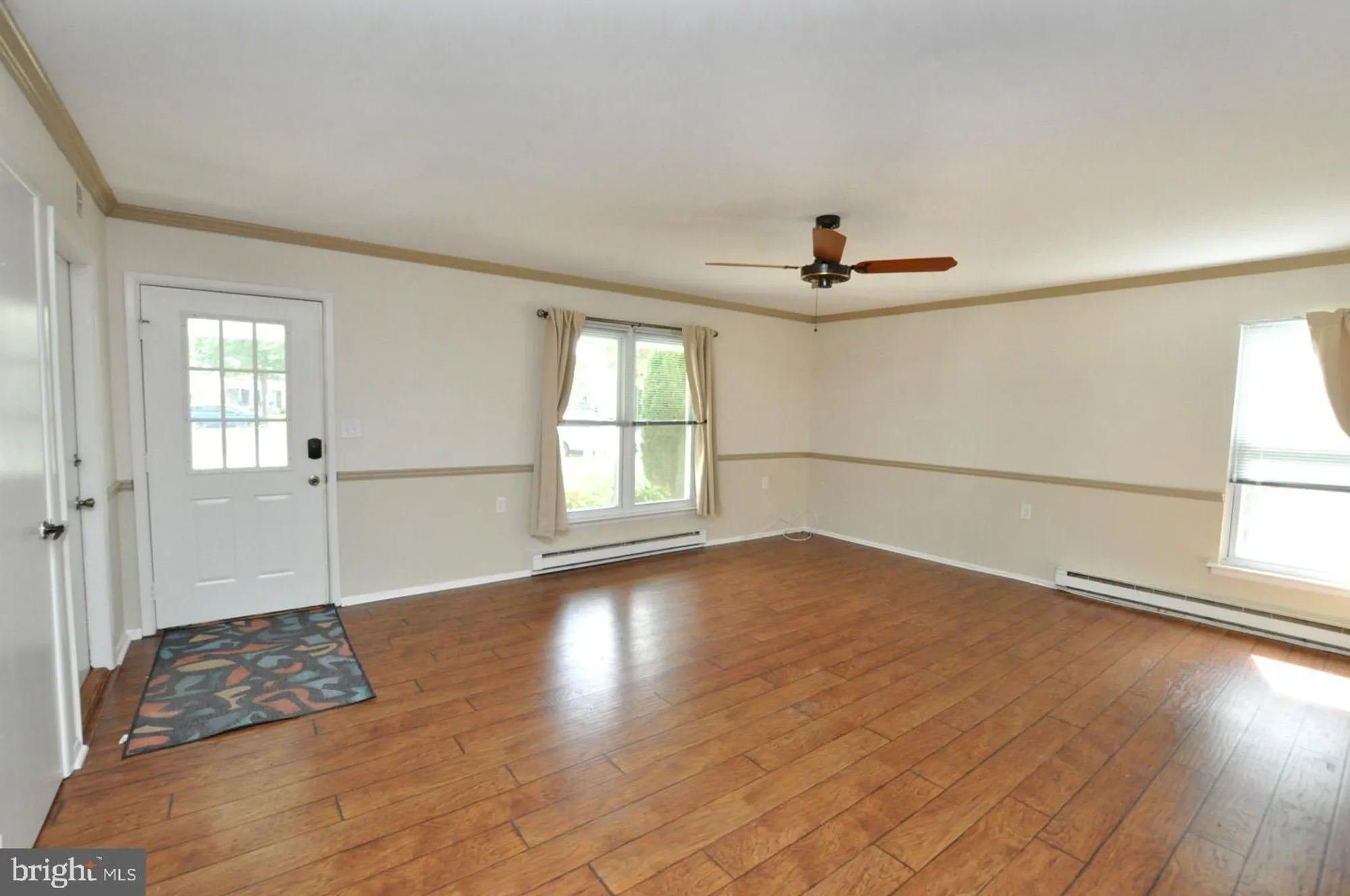 Property Slideshow image 6 of 27 | 25 dunstable rd, Southampton, NJ, 08088