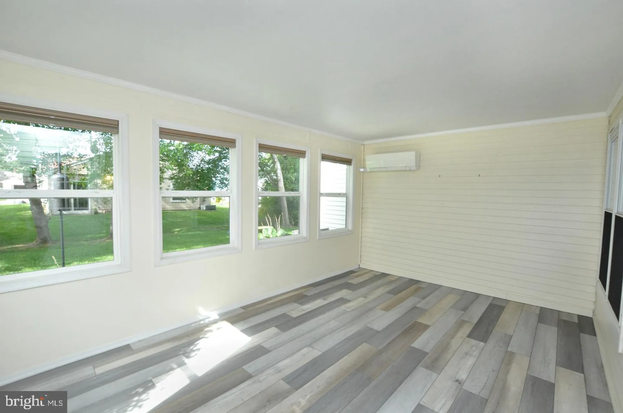 Property Slideshow image 11 of 27 | 25 dunstable rd, Southampton, NJ, 08088
