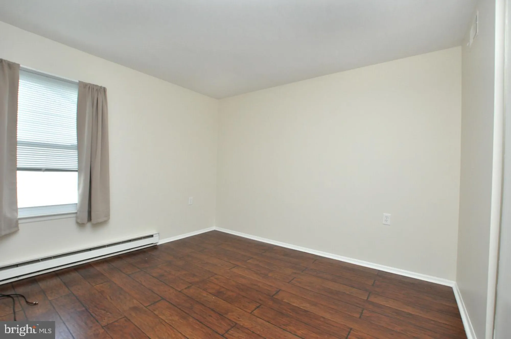 Property Slideshow image 20 of 27 | 25 dunstable rd, Southampton, NJ, 08088