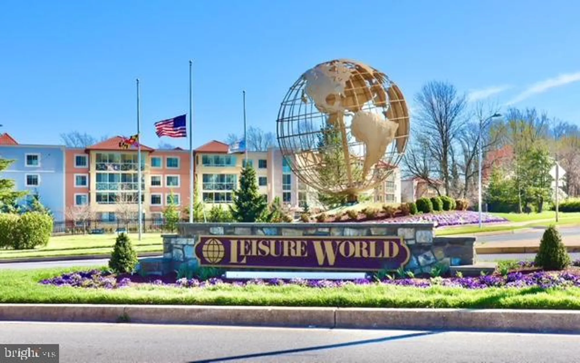 Property Slideshow image 1 of 53 | 15107 interlachen dr 2-119, Silver Spring, MD, 20906