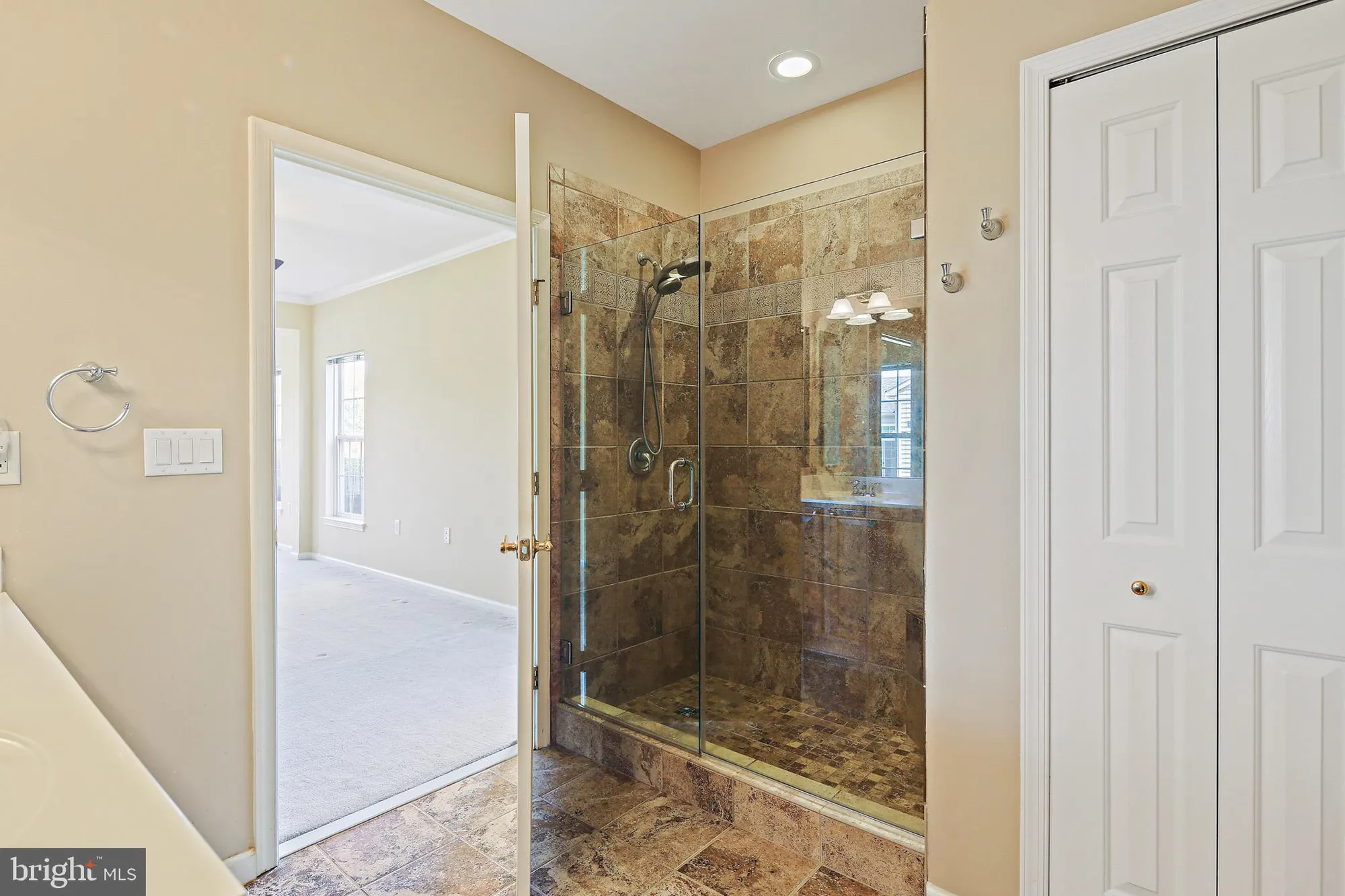 Property Slideshow image 27 of 37 | 11100 chambers ct c, Woodstock, MD, 21163